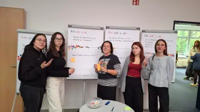 Demokratietag an Schweriner Schule: Schüler diskutieren über Landtagswahl