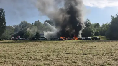 Existenz in Flammen: Autowerkstatt in Bützow brennt aus