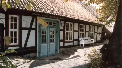 Führung durch Landschaftskunst-Schau im Kulturhistorischen Museum Rostock