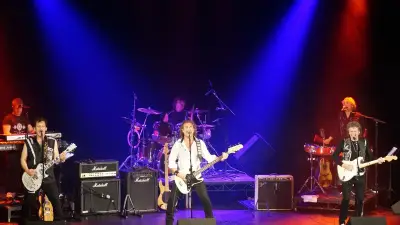 Glam-Rock der 70er: Jukebox Heroes live in der Konzertkirche Neubrandenburg