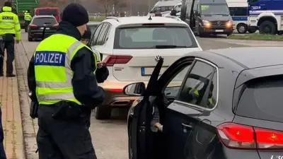 Grenzkontrolle in Pomellen: Rumäne muss 35 Tage in Haft