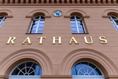 Schwerins Etat: Millionenlöcher und Hilferuf an Bund und Land