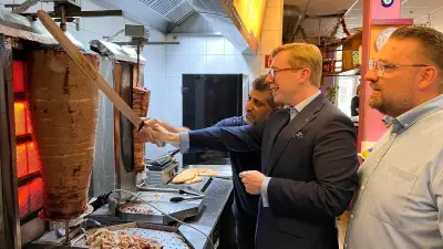 Wahlkampf in Greifswald: 130 Döner für Jugendliche mit Amthor