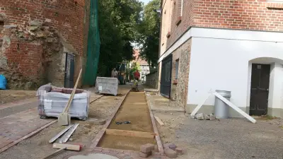 Zufahrt zum Plauer Burghof wird neu gestaltet