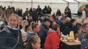 Eldena feiert Dorffest: Fackelzug, Top-DJs und LED-Show
