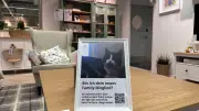 IKEA Rostock: Tierheim-Tiere per QR-Code in der Ausstellung