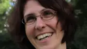Menschenwürde, Nächstenliebe, Zusammenhalt: Pastorin Jette Altschwager über das Miteinander nach der Wahl