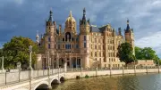 Nachzählung in Schwerin: Sechs Wahlbezirke werden öffentlich geprüft