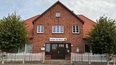 Alte Dorfkneipen: Neue Konzepte für Gasthöfe in Neuhaus und Stapel