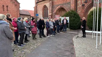 Gedenken an Friedliche Revolution: Schüler treffen Zeitzeugen in Waren