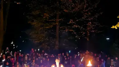 Halloween im Tiergarten: Feuershow, Gruseltunnel und XXL-Party zum Jubiläum