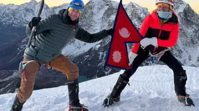 Wismarer Ehepaar berichtet live vom Mount Everest