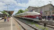 DDR-Schnellzug SVT Görlitz rollt wieder durch Vorpommern