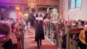 Erst Hass im Netz, dann tosender Applaus: Dragqueens begeistern Carlow