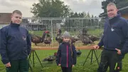 Rassegeflügelschau in Butzow: Abels aus Auerose bereiten ihre Tiere vor
