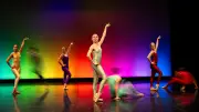Stehende Ovationen: Doppelpremiere des Theater Vorpommern begeistert