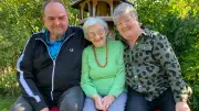 Urlaub auf Balkonien: Neubrandenburger bleiben der Mama zuliebe zu Hause