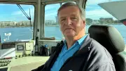 Warnow-Fährkapitän Burkhard Boy: „Jetzt wird es schnell kritisch“